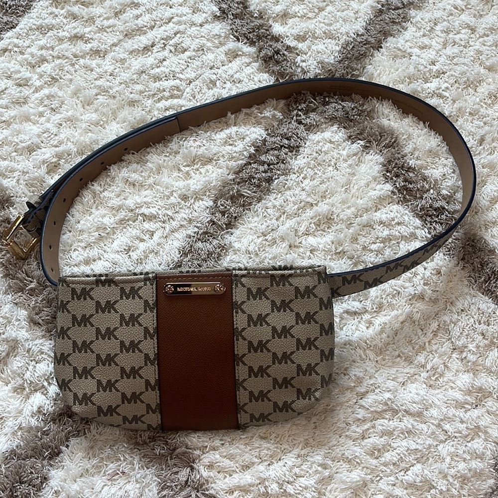Michael Kors Fanny Pack Belt